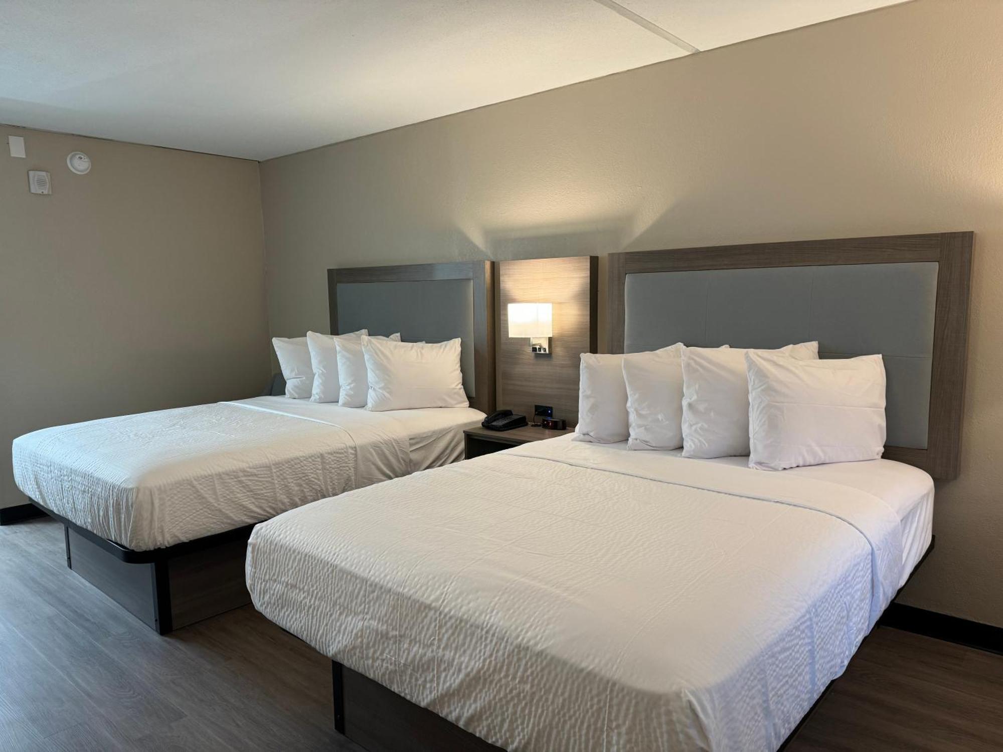 Baymont By Wyndham Corpus Christi Airport Hotel Exterior photo