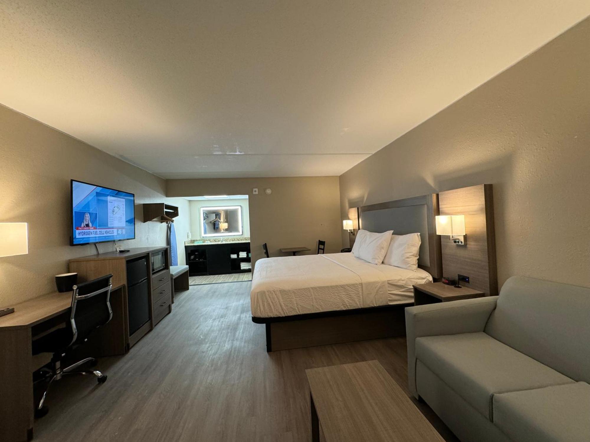 Baymont By Wyndham Corpus Christi Airport Hotel Exterior photo