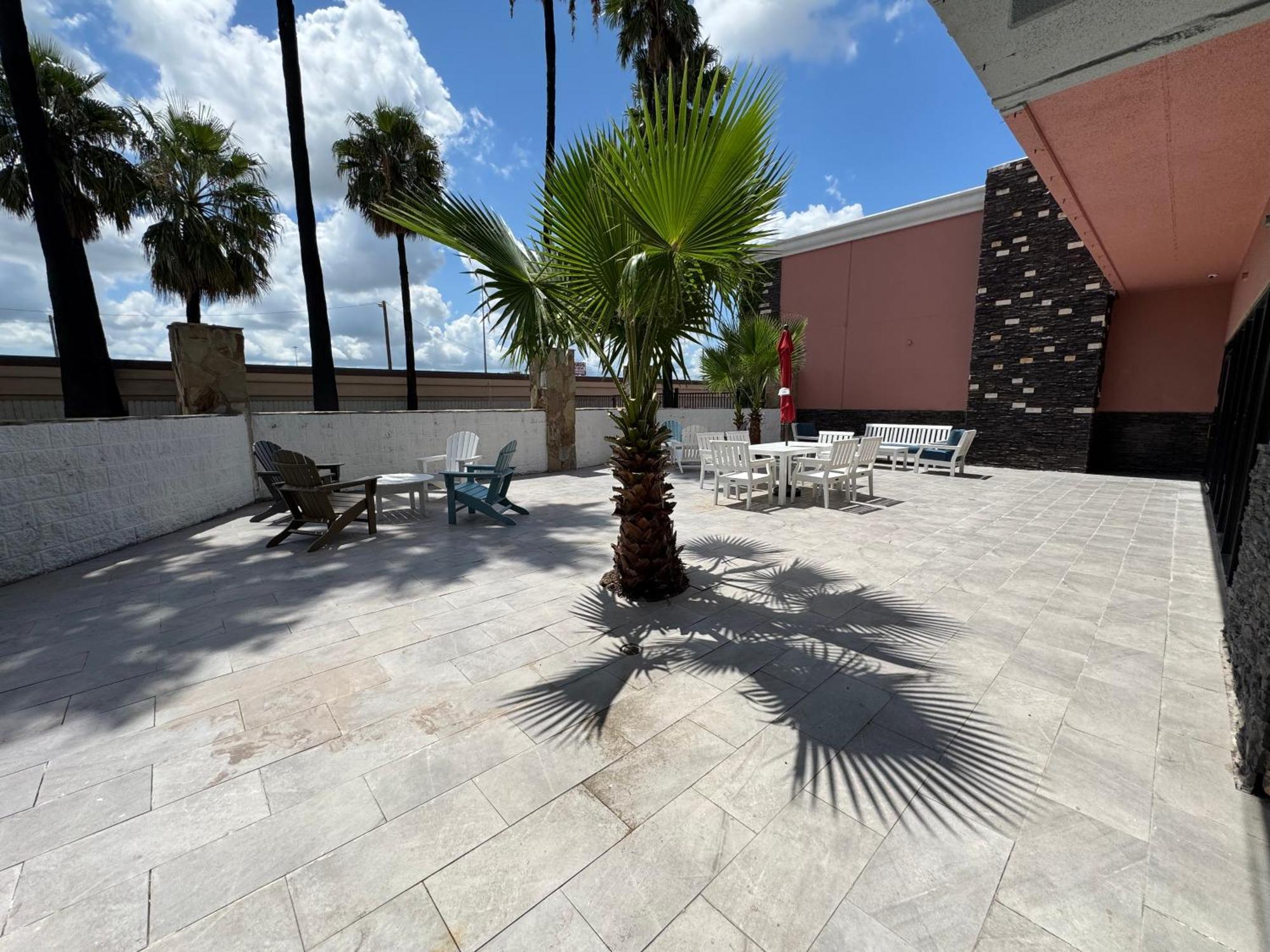 Baymont By Wyndham Corpus Christi Airport Hotel Exterior photo