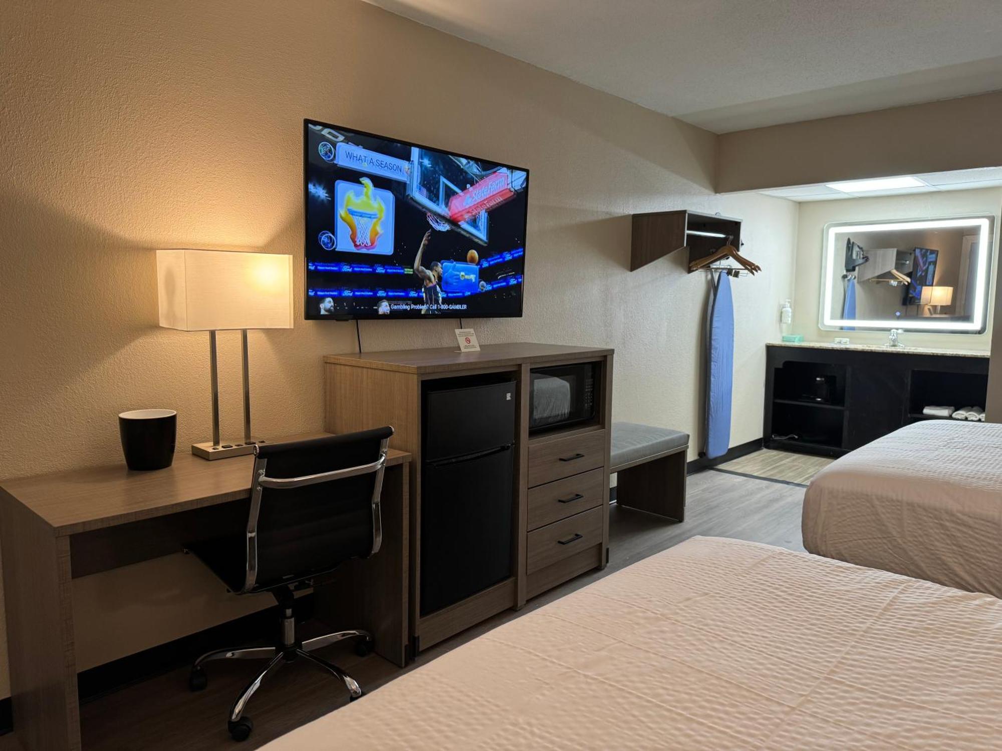 Baymont By Wyndham Corpus Christi Airport Hotel Exterior photo