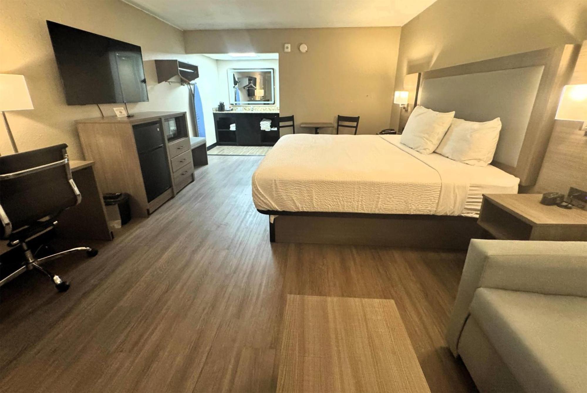 Baymont By Wyndham Corpus Christi Airport Hotel Exterior photo
