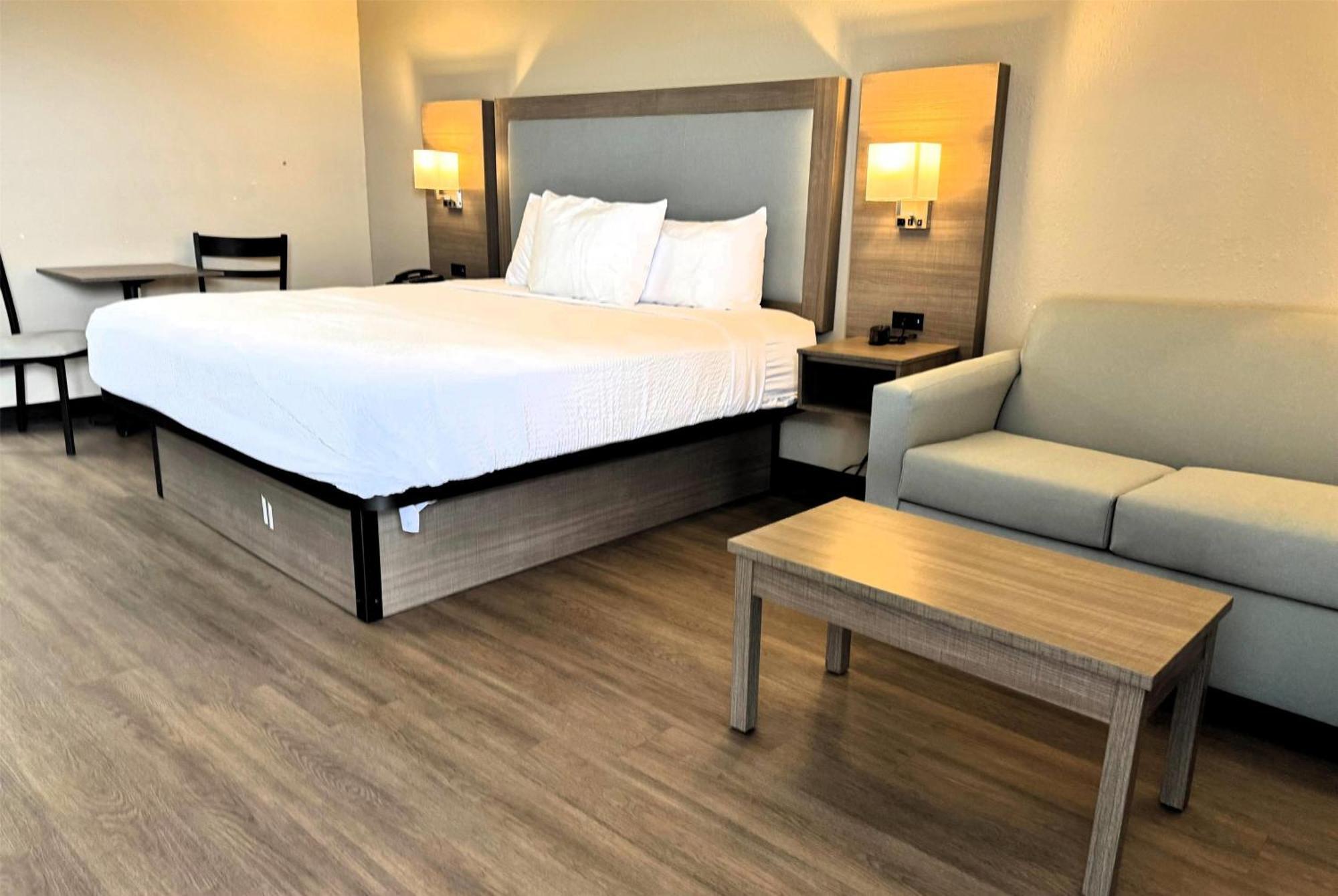 Baymont By Wyndham Corpus Christi Airport Hotel Exterior photo