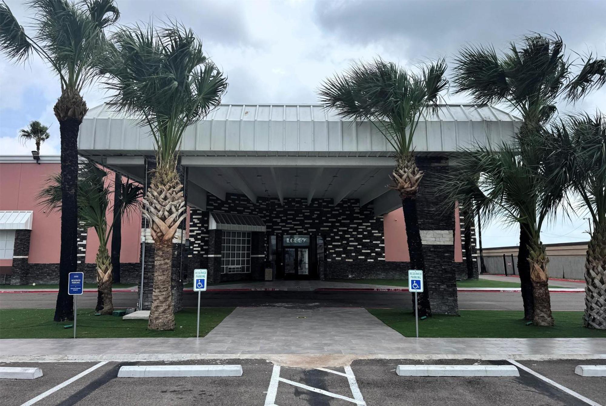 Baymont By Wyndham Corpus Christi Airport Hotel Exterior photo